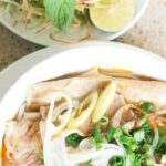 Bún Bò Huế Đông Ba Quận 11 – Bí Mật Của Bát Nước Lèo Đậm Đà Giữa Sài Gòn