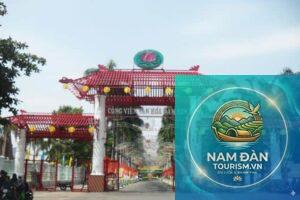 Cổng chính Đầm Sen Quận 11