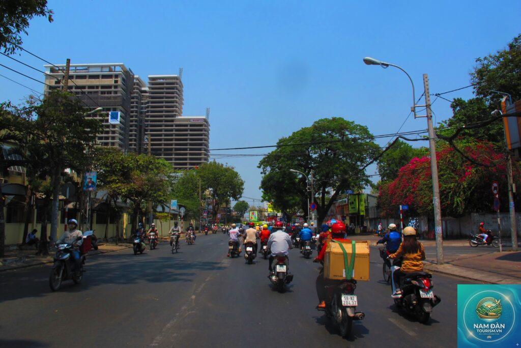 Đường Cách Mạng Tháng Tám Quận 10