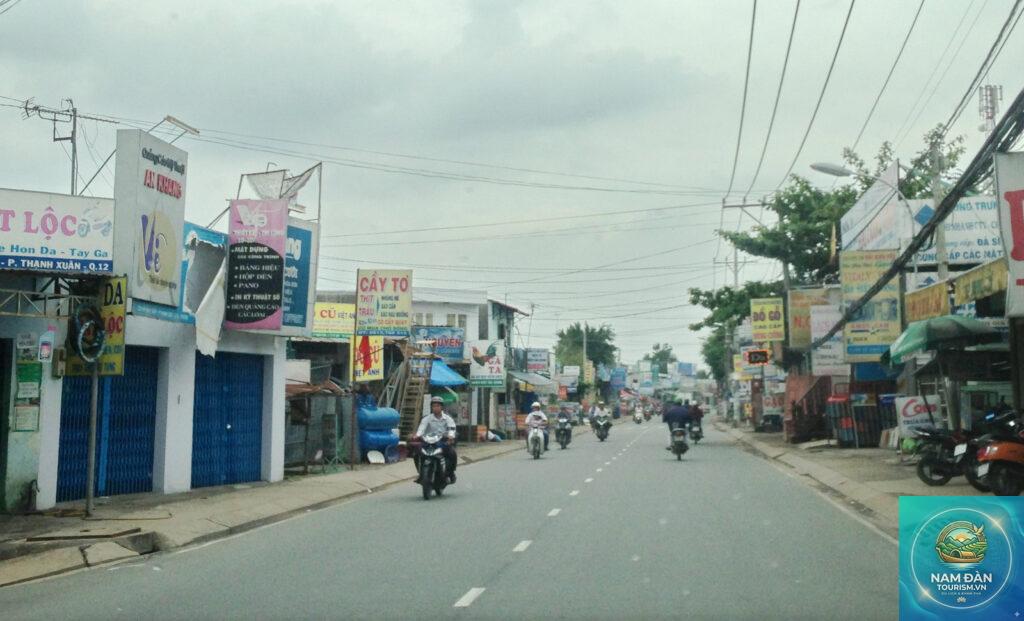 Đường Hà Huy Giáp Quận 12