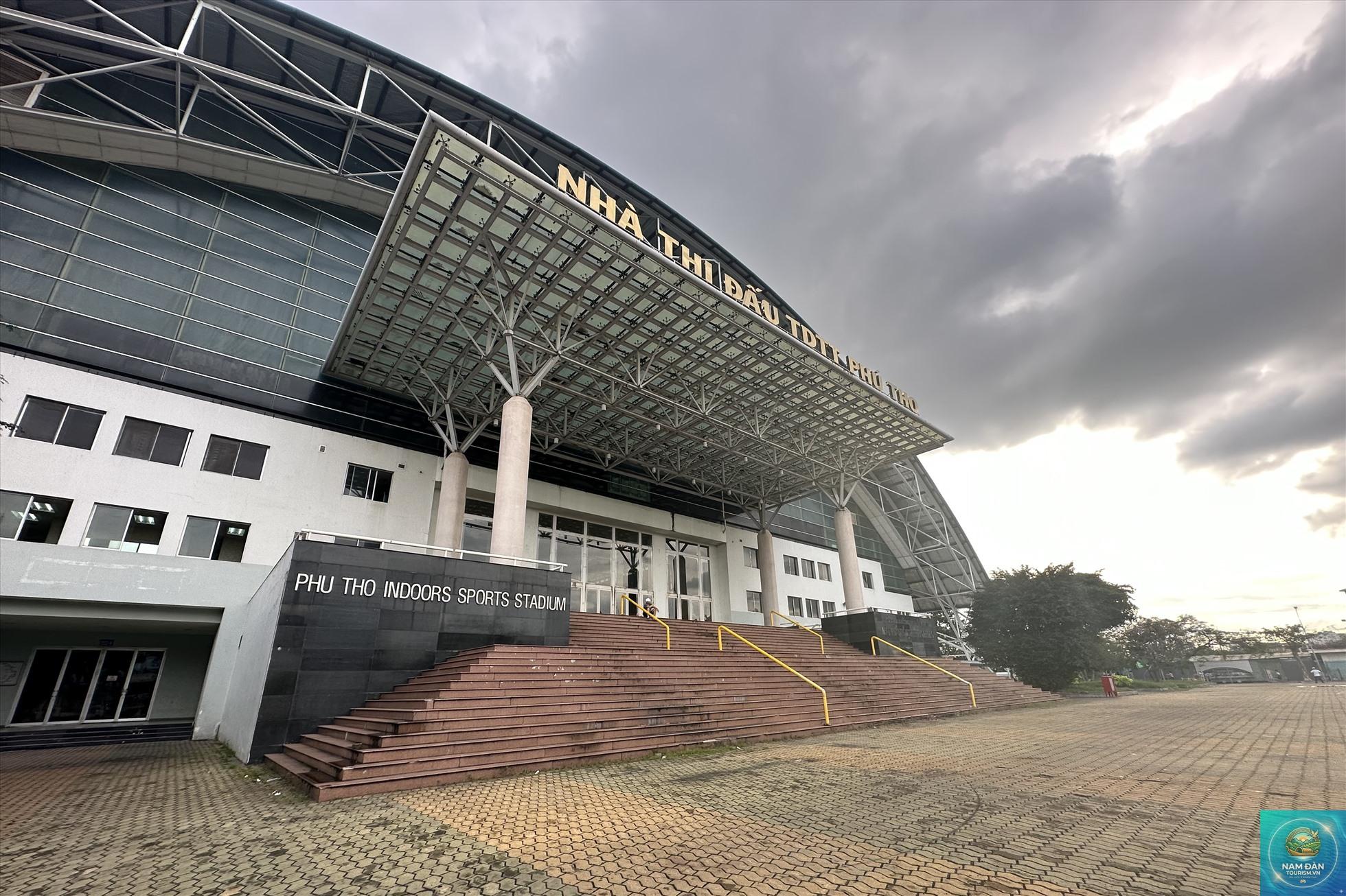 Nhà thi đấu Phú Thọ Quận 10 - Hình 4
