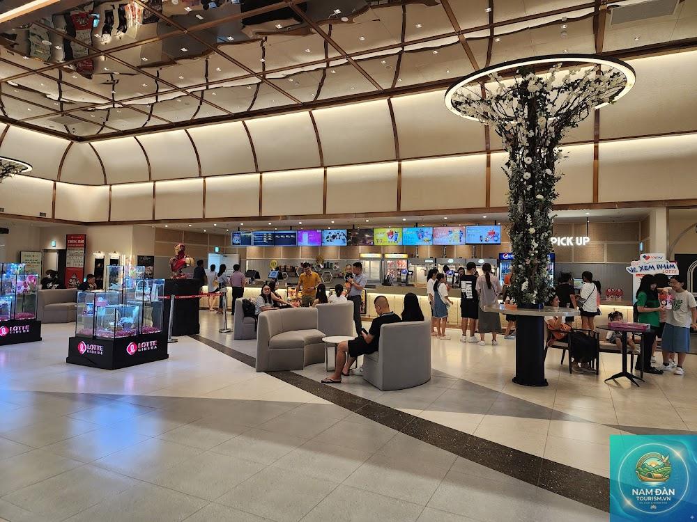 Rạp Lotte Cinema Vạn Hạnh Mall Quận 10 - Hình 3