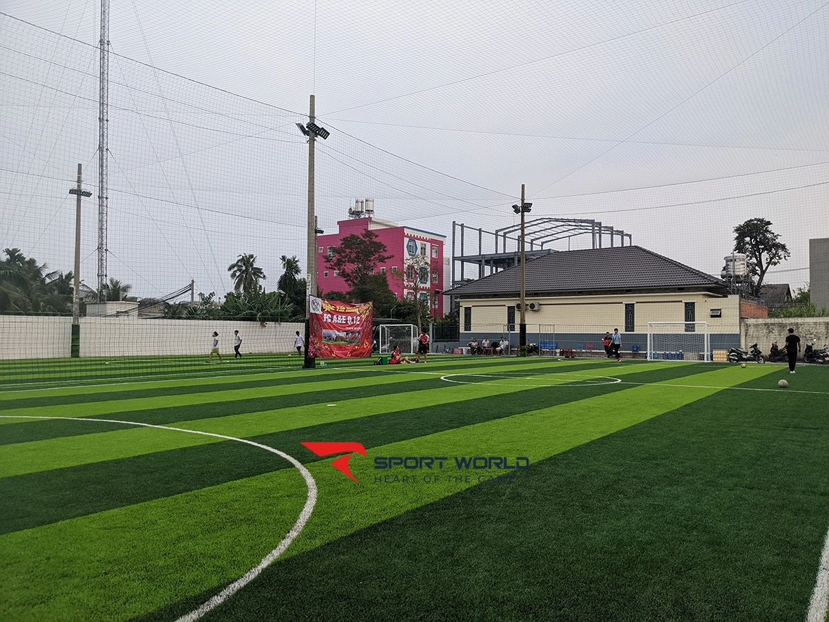 Sân bóng đá Thạnh Lộc Quận 12 - Hình 4