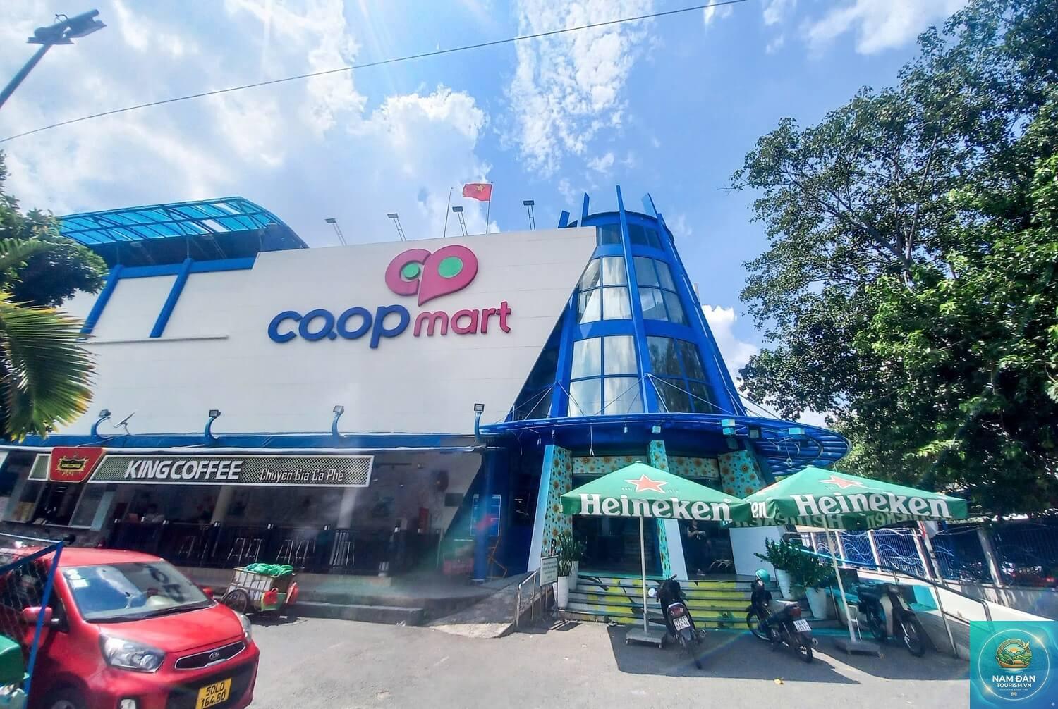 Siêu thị Co.opmart Nguyễn Tri Phương Quận 10 - Hình 2