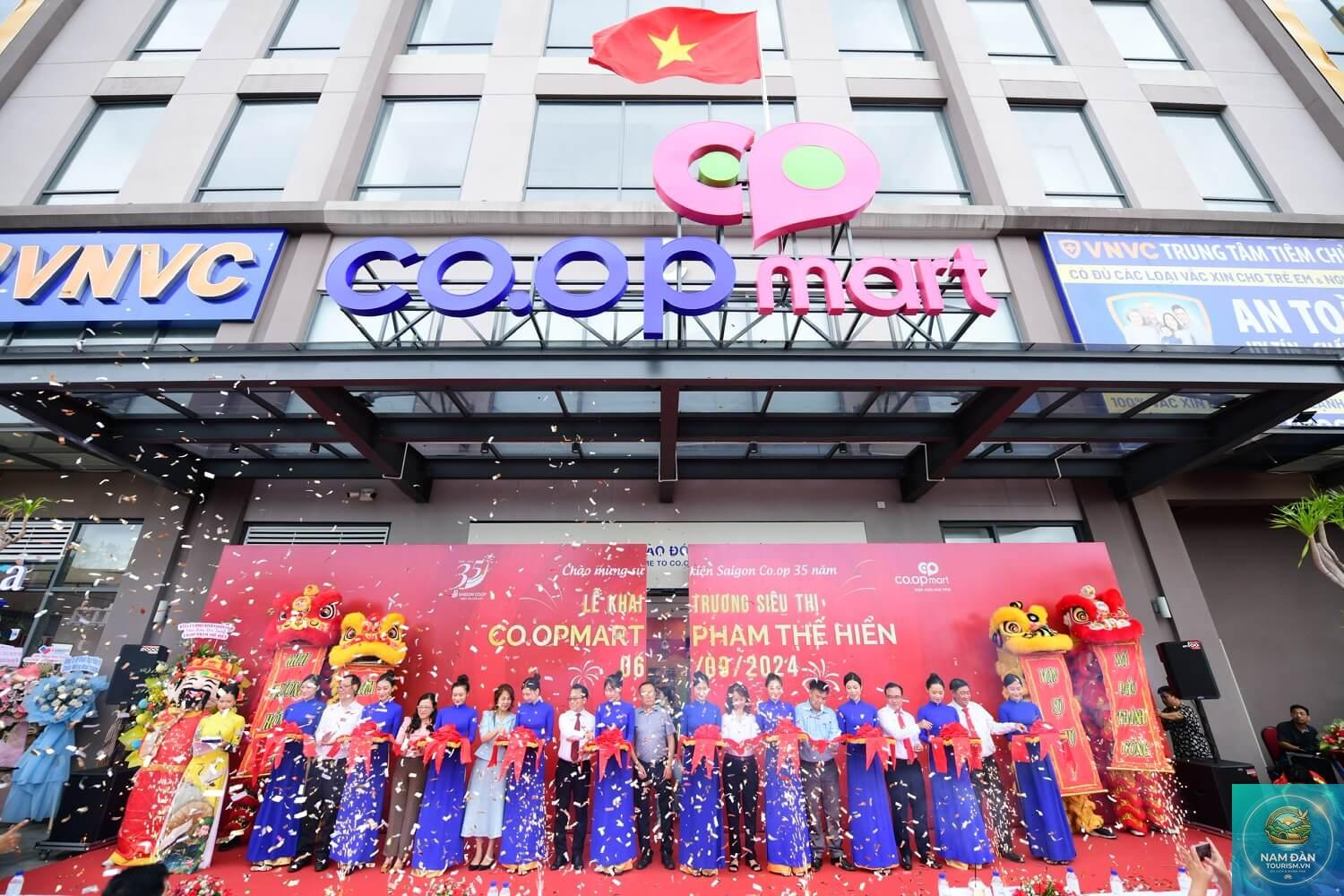 Siêu thị Co.opmart Nguyễn Tri Phương Quận 10 - Hình 1