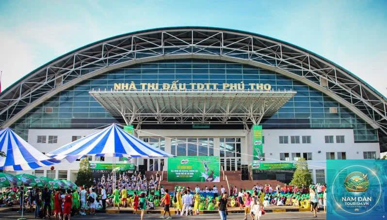 Trung tâm Triển lãm Phú Thọ Quận 10
