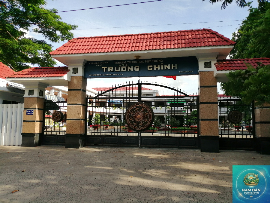 Trường THPT Trường Chinh Quận 12