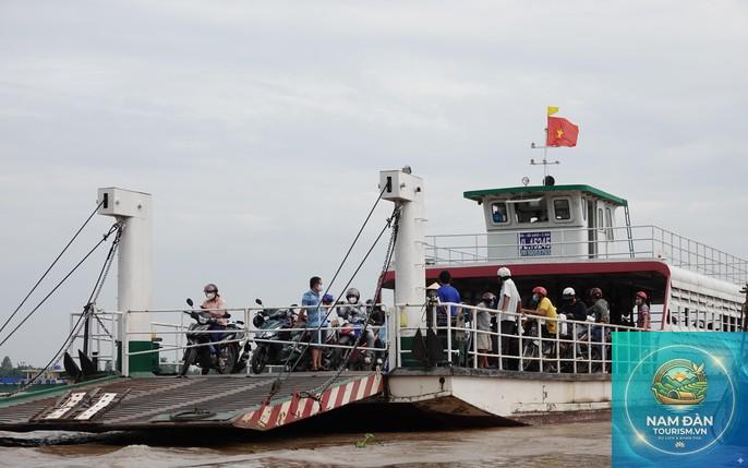 bến phà cô bắc