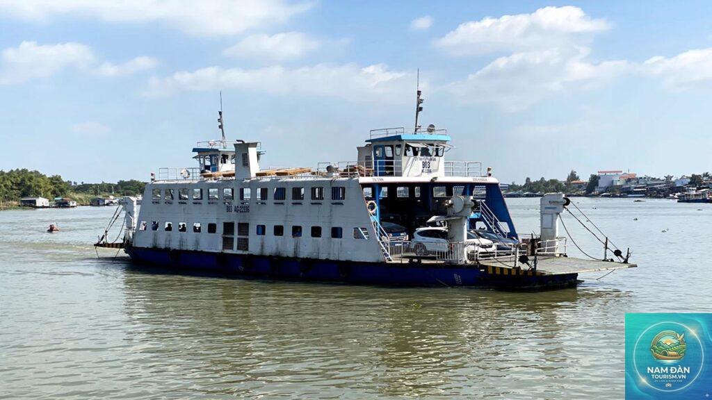 bến tàu cù lao tân phong
