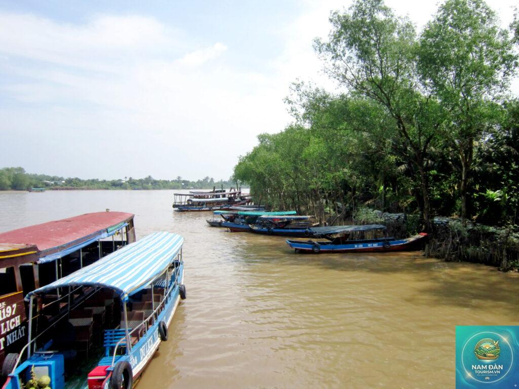bến tàu du lịch cồn quy