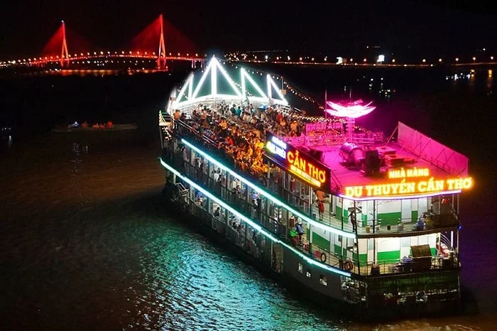 bến tàu du lịch ninh kiều - Hình 2