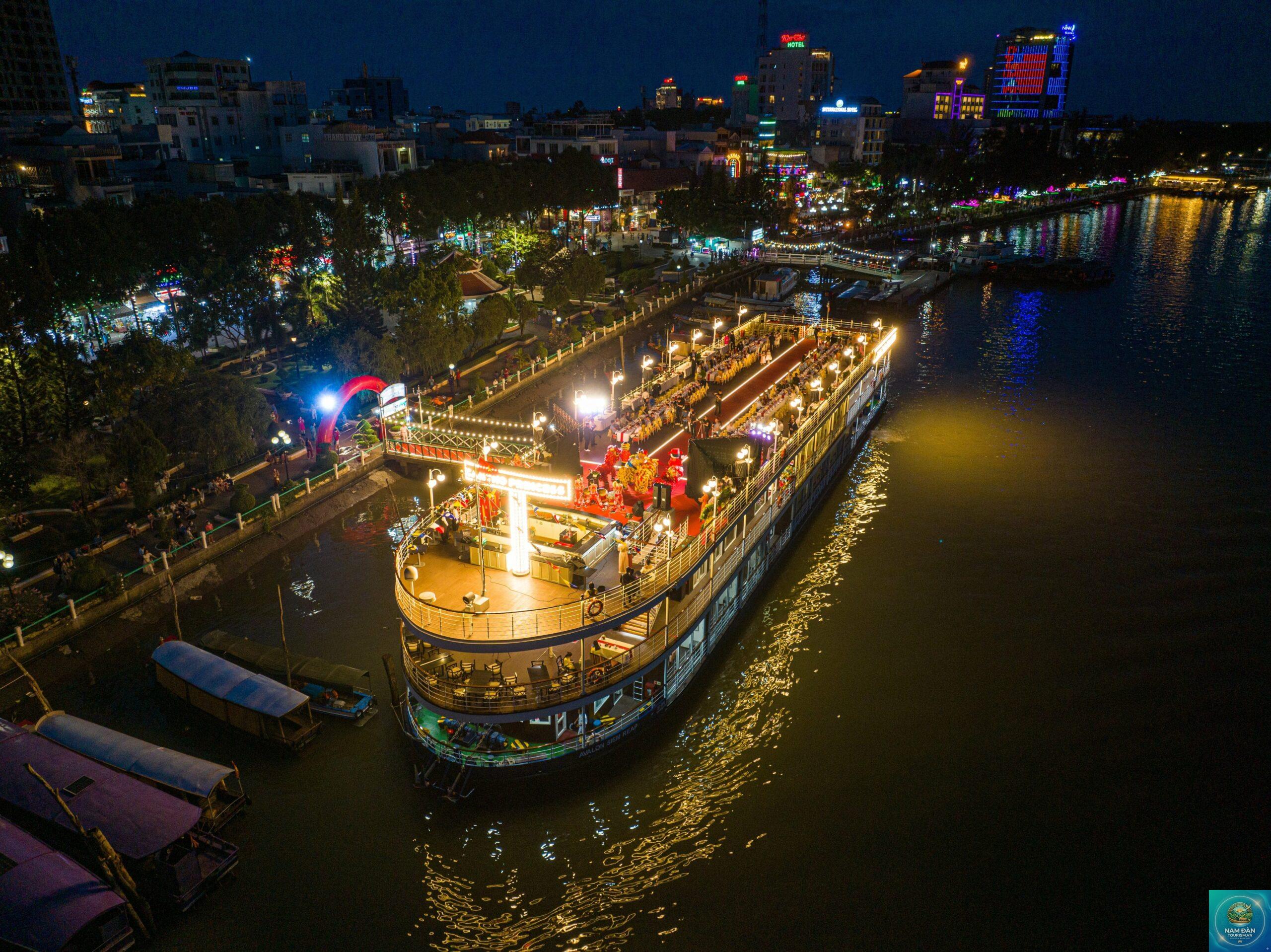 bến tàu du lịch ninh kiều - Hình 4
