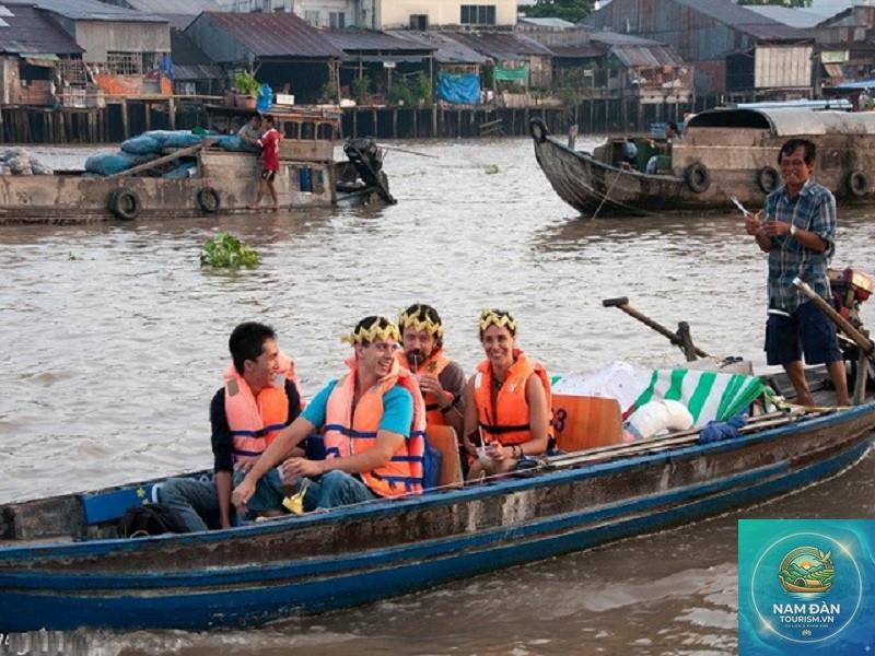bến tàu du lịch sông cổ chiên - Hình 5