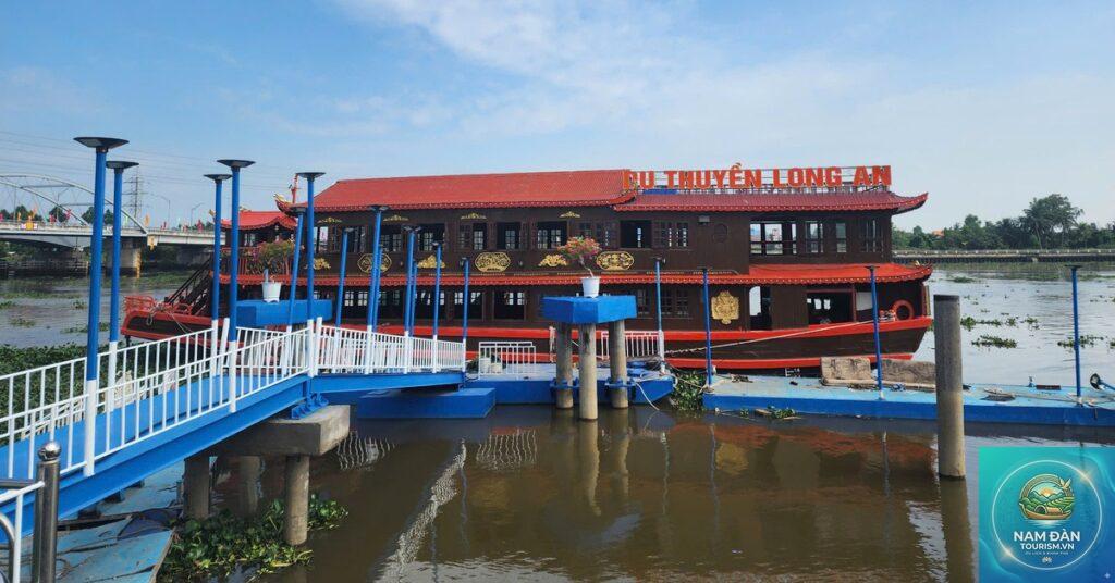 bến tàu du lịch vàm cỏ