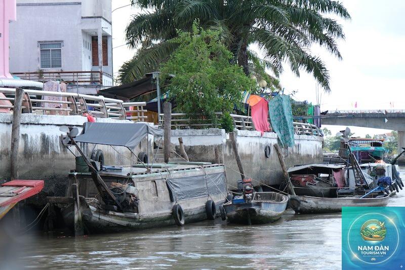 bến tàu ngã bảy - Hình 2