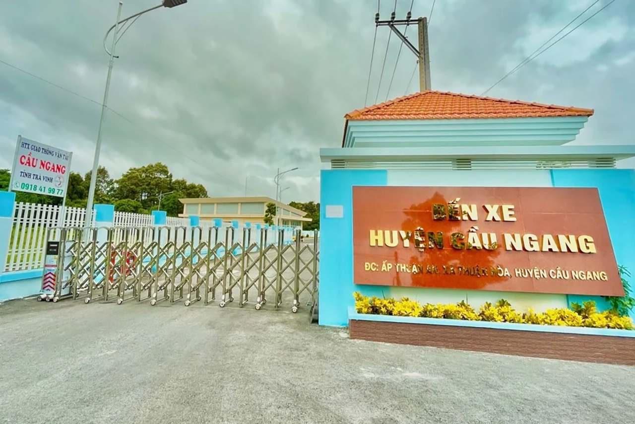 bến xe cầu ngang - Hình 1