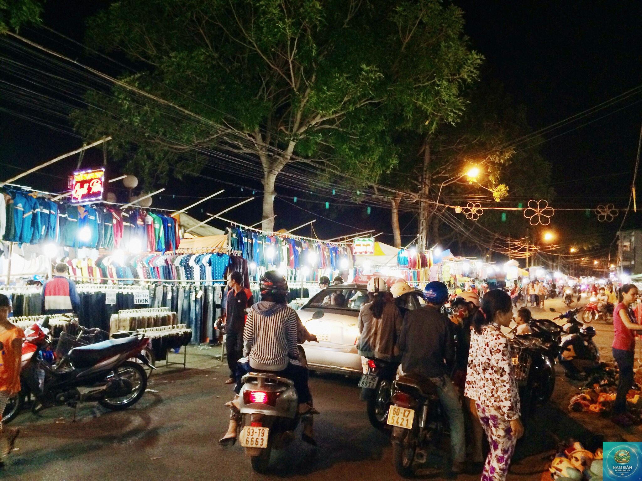 chợ đêm bến tre - Hình 1