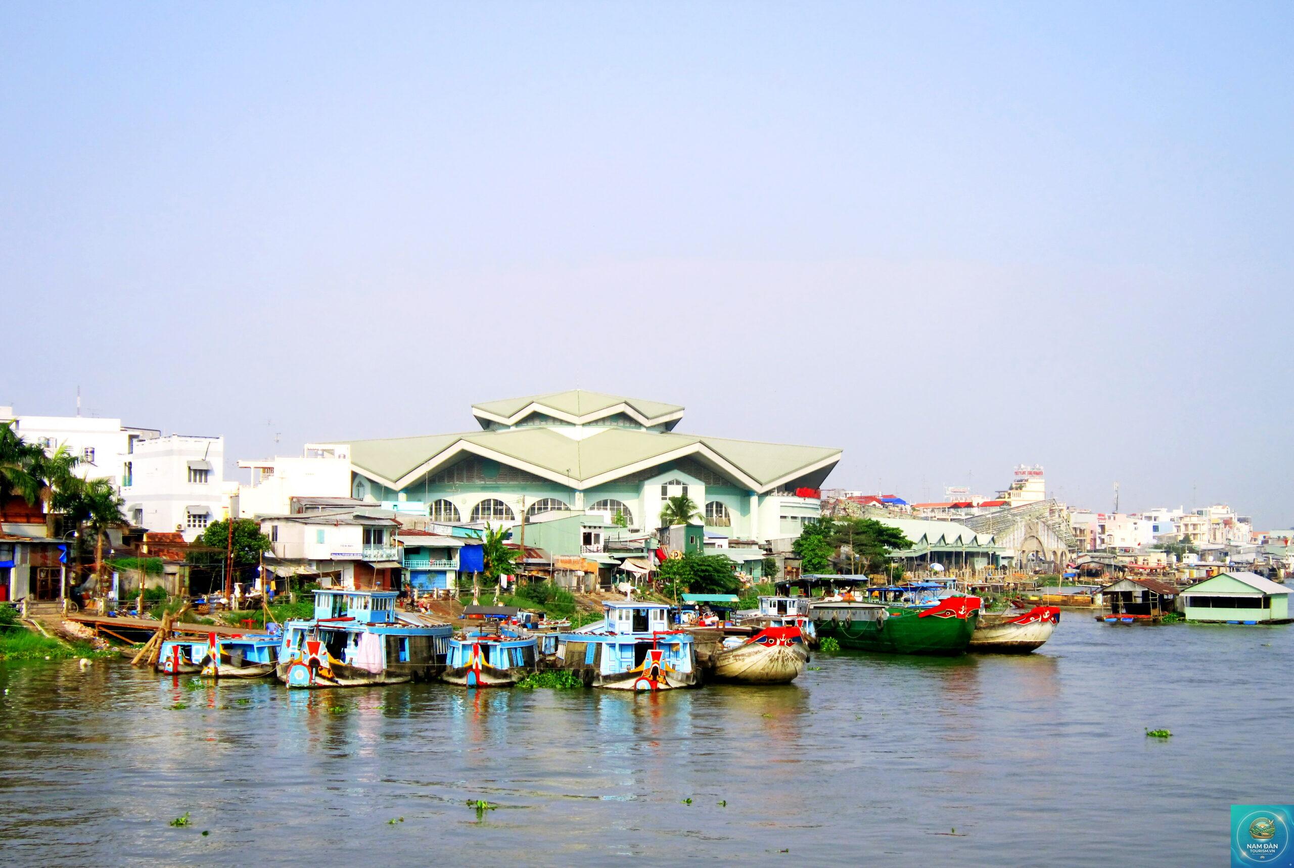 chợ long xuyên - Hình 4