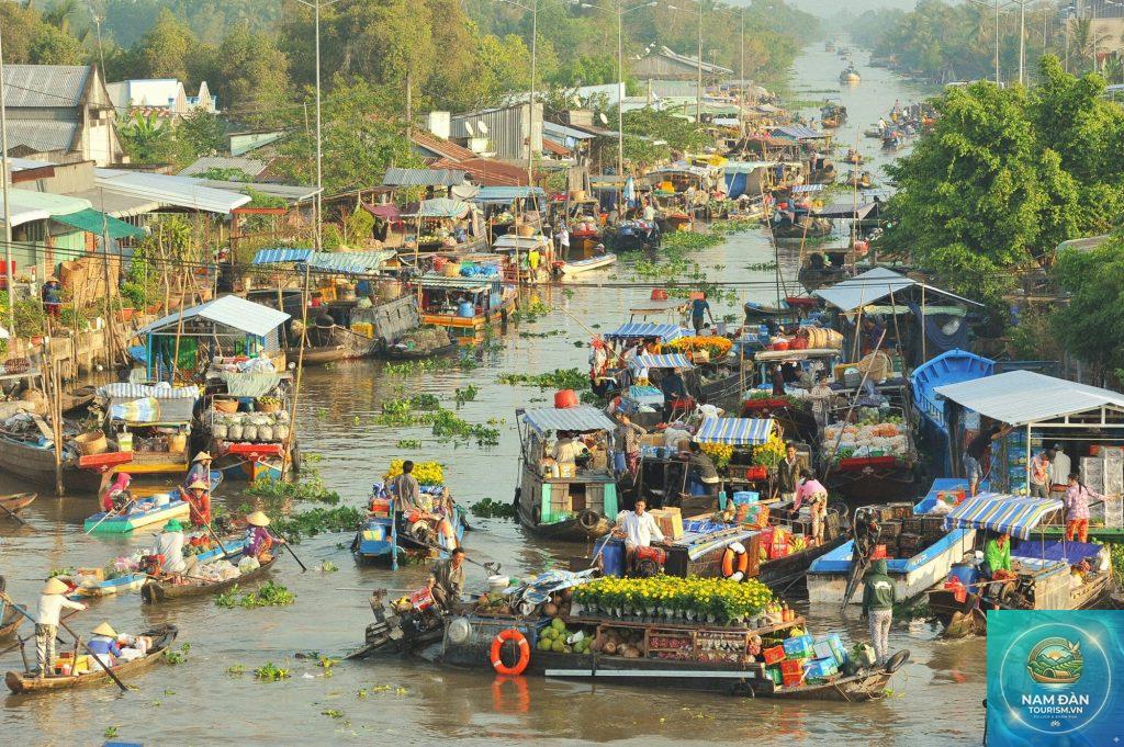 chợ nổi ngã năm