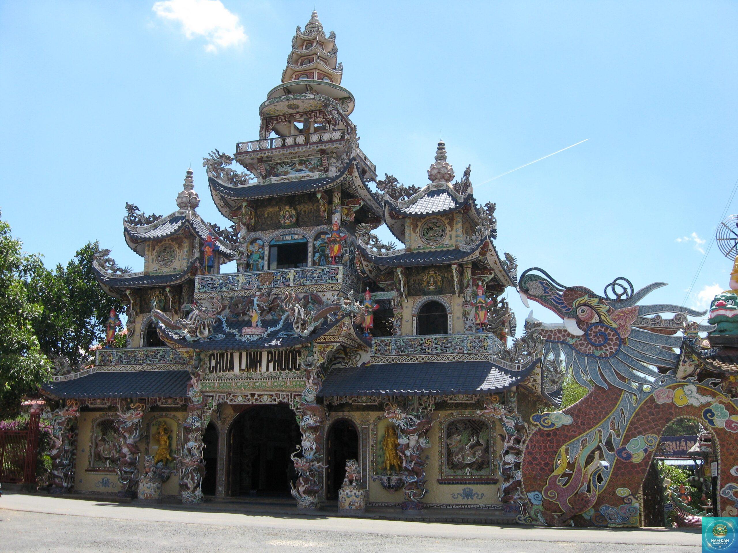 chùa linh phước - Hình 1