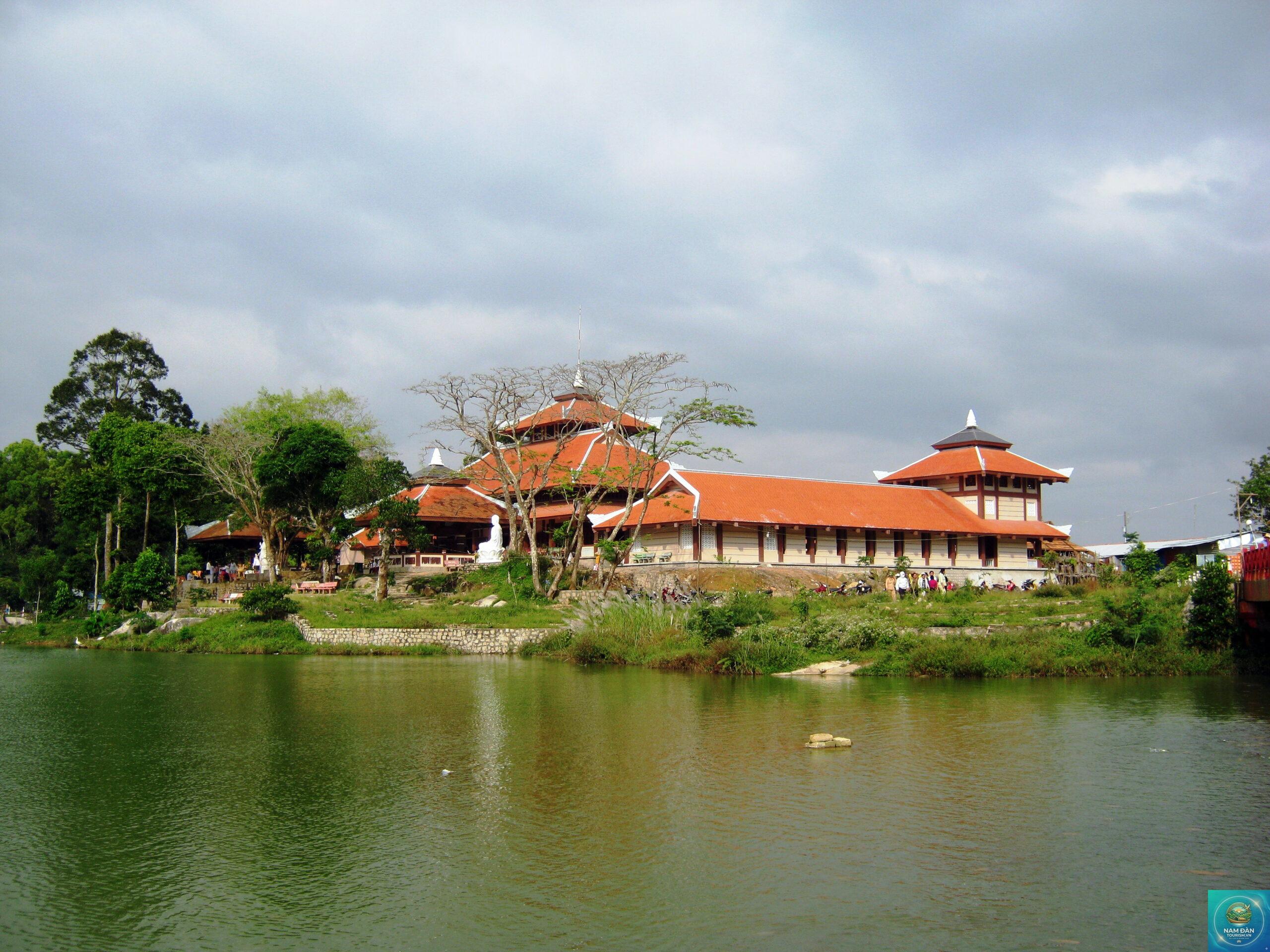 chùa phật lớn - Hình 1