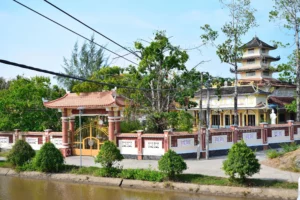 chùa tuyên linh
