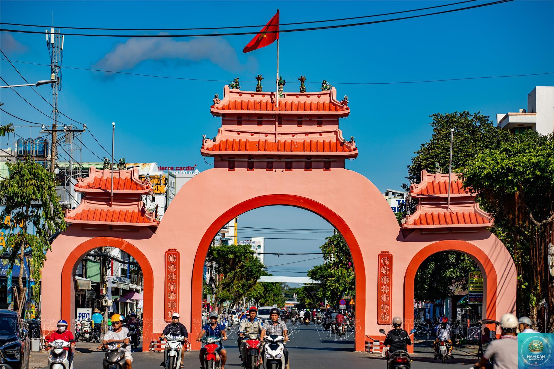 cổng tam quan rạch giá - Hình 3