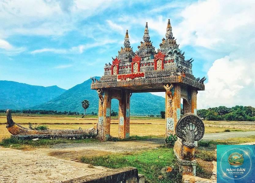 cổng trời tri tôn - Hình 1