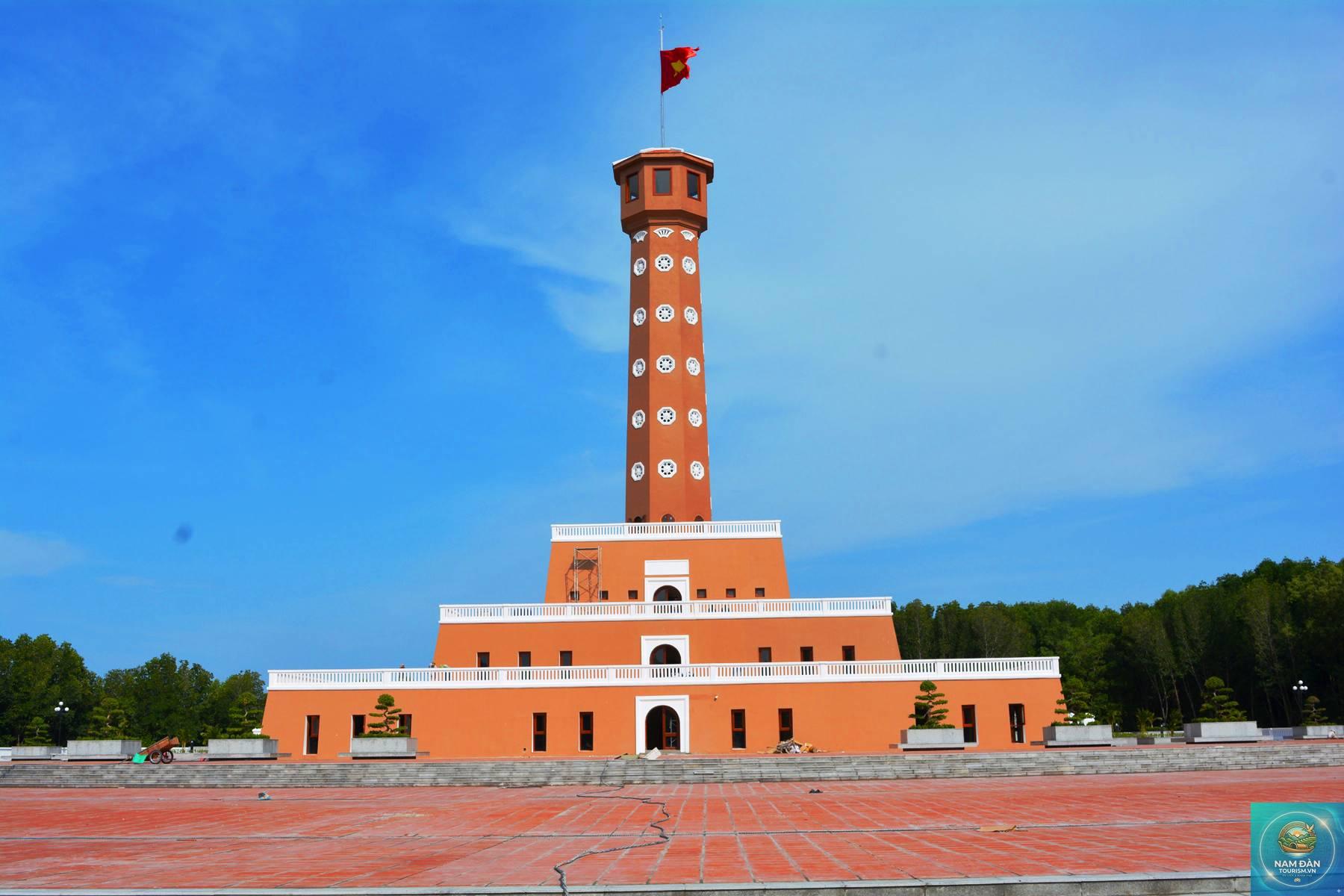 cột cờ hà nội tại đất mũi - Hình 3