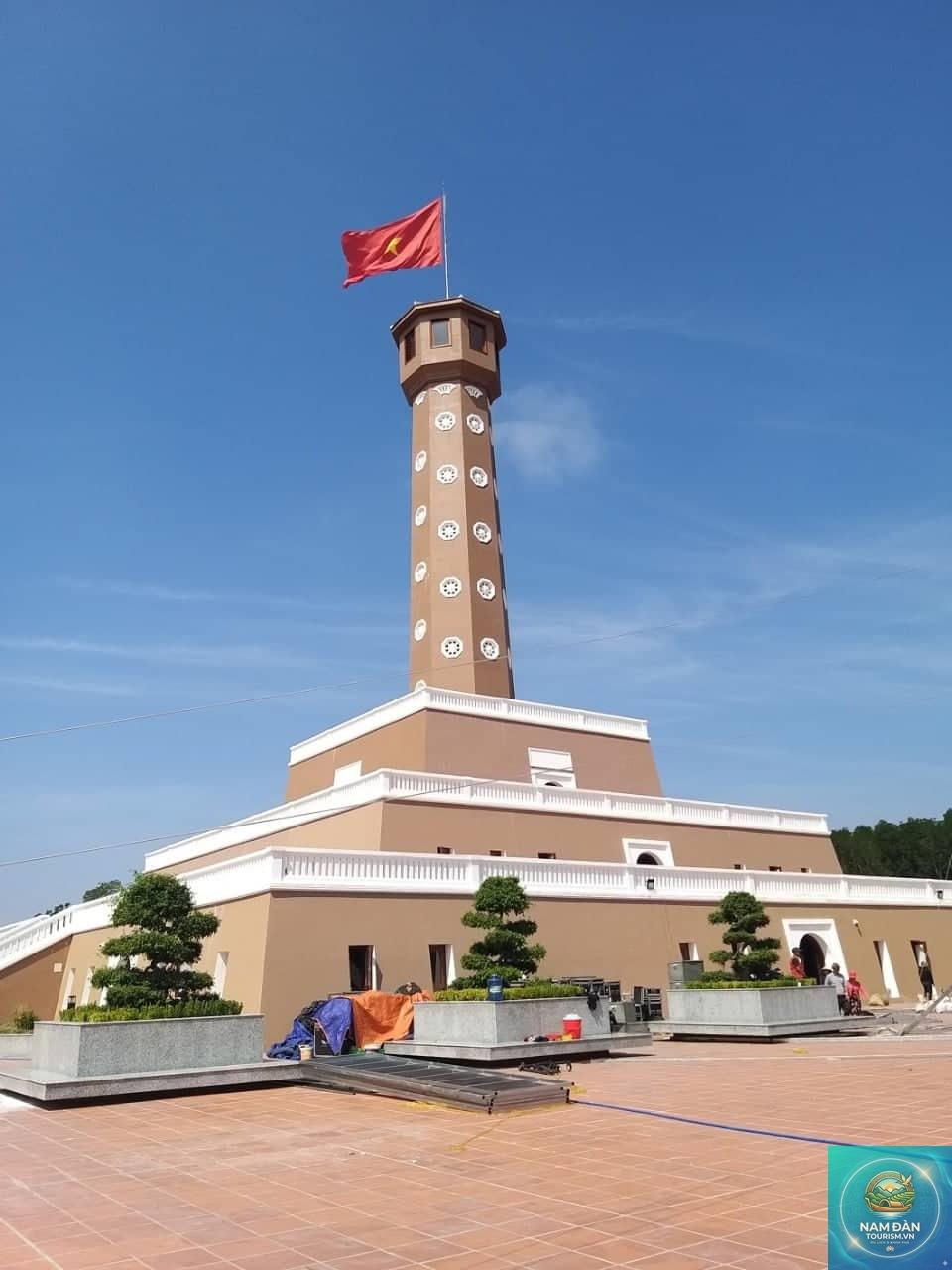 cột cờ hà nội tại đất mũi - Hình 1