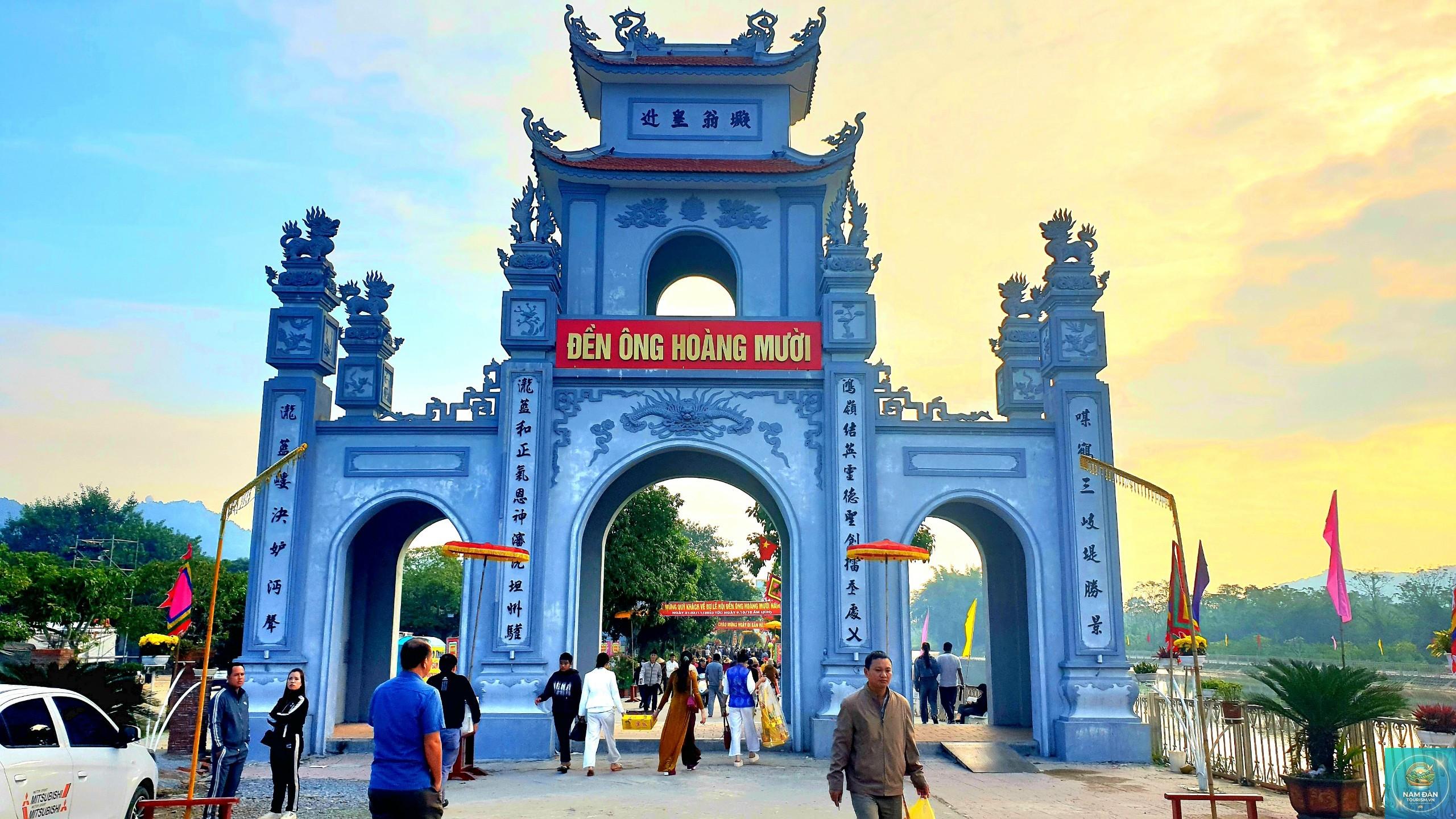 đền ông hoàng mười có linh không - Hình 3