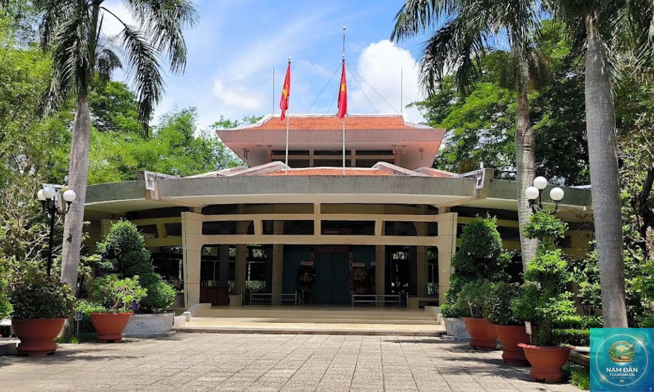 đền thờ bác hồ trà vinh - Hình 2