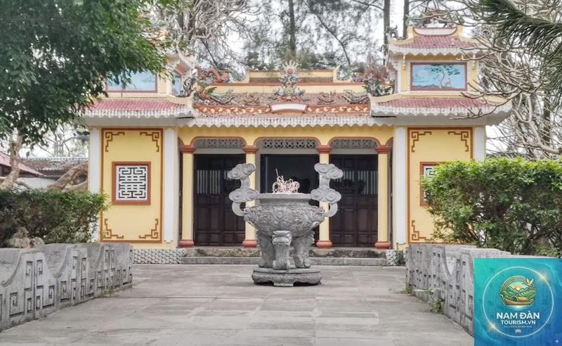 đền thờ cá ông bình đại - Hình 5