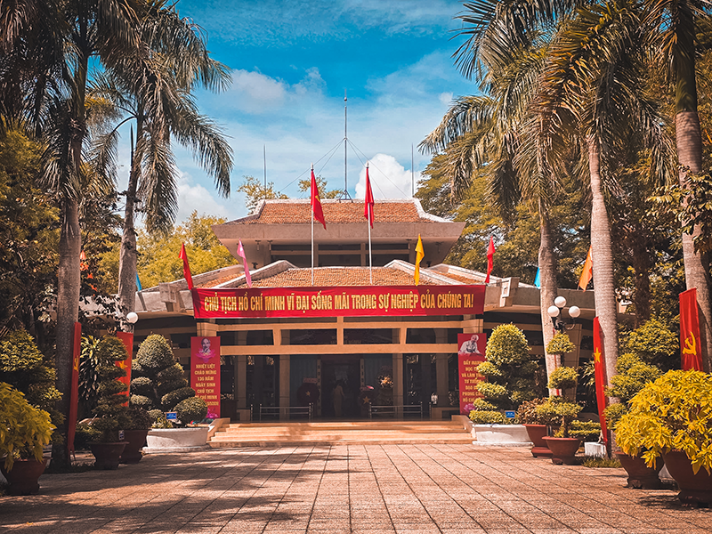 đền thờ chủ tịch hồ chí minh long đức - Hình 4