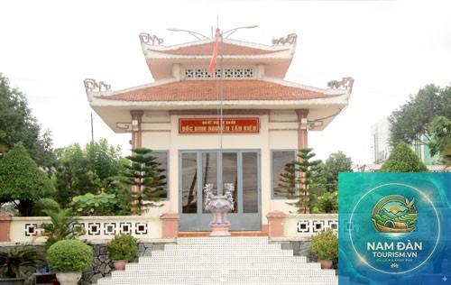 đền thờ đốc binh kiều - Hình 2