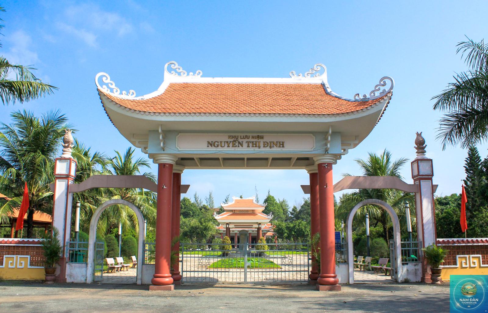 đền thờ nữ tướng nguyễn thị định - Hình 1