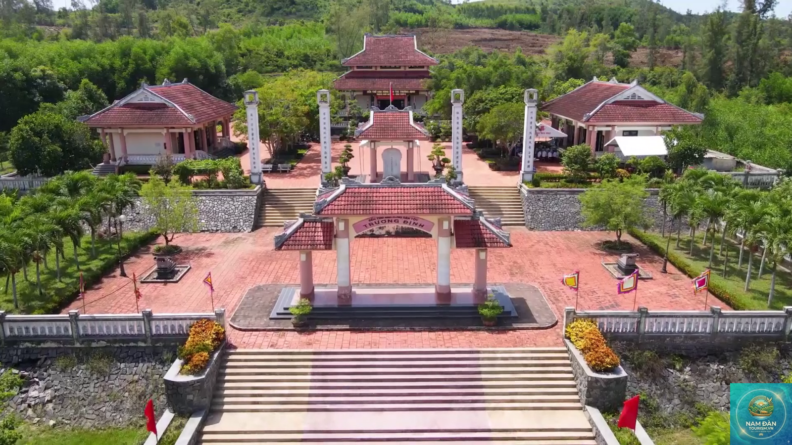 đền thờ trương định - Hình 3