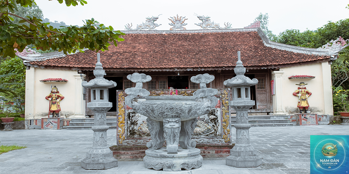 đền vua mai - Hình 1