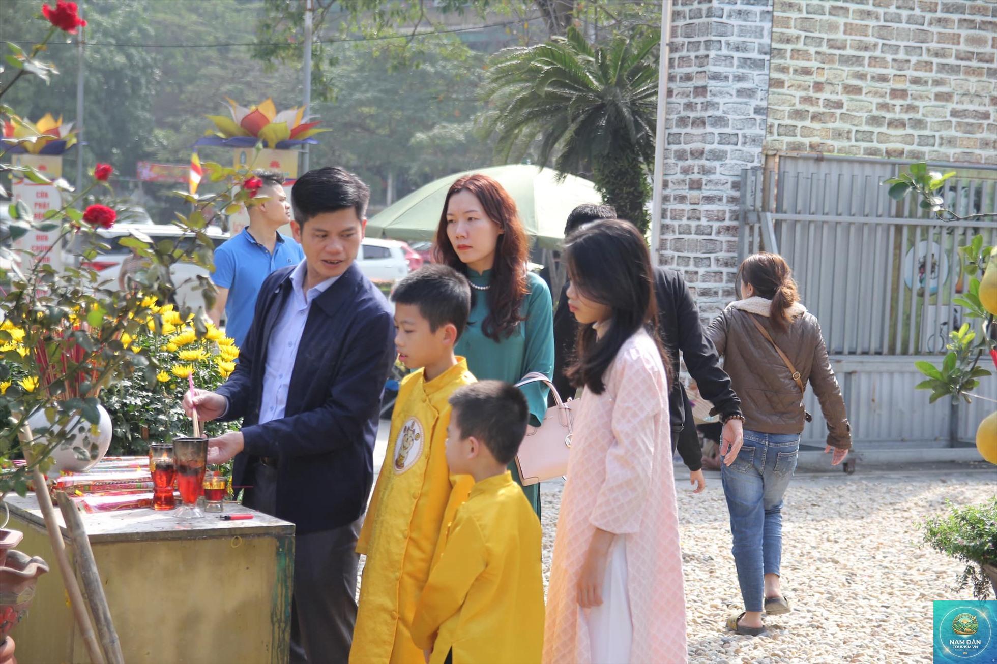 đi lễ chùa nghệ an đầu năm - Hình 1