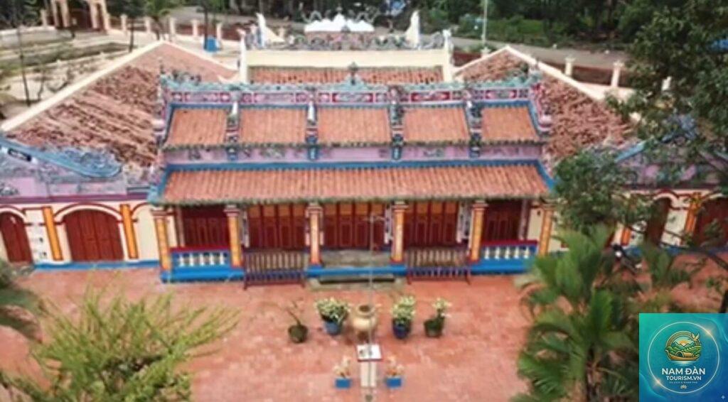 đình thần long phú