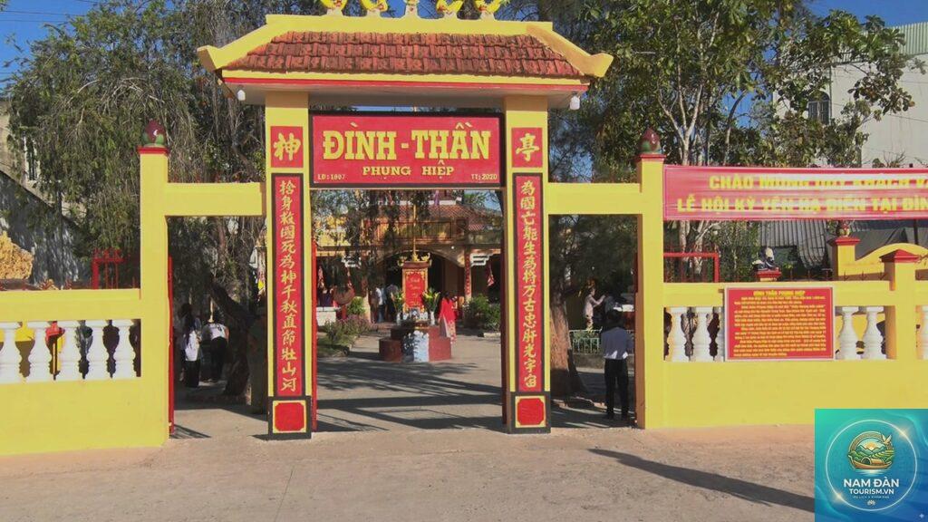 đình thần phụng hiệp
