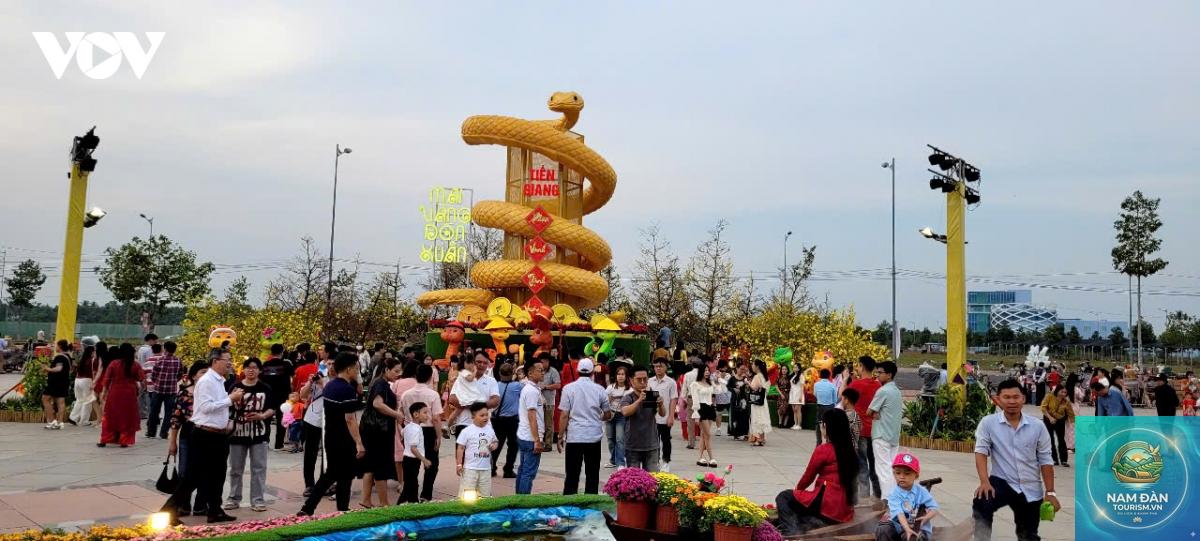 du lịch tiền giang dịp lễ tết - Hình 3
