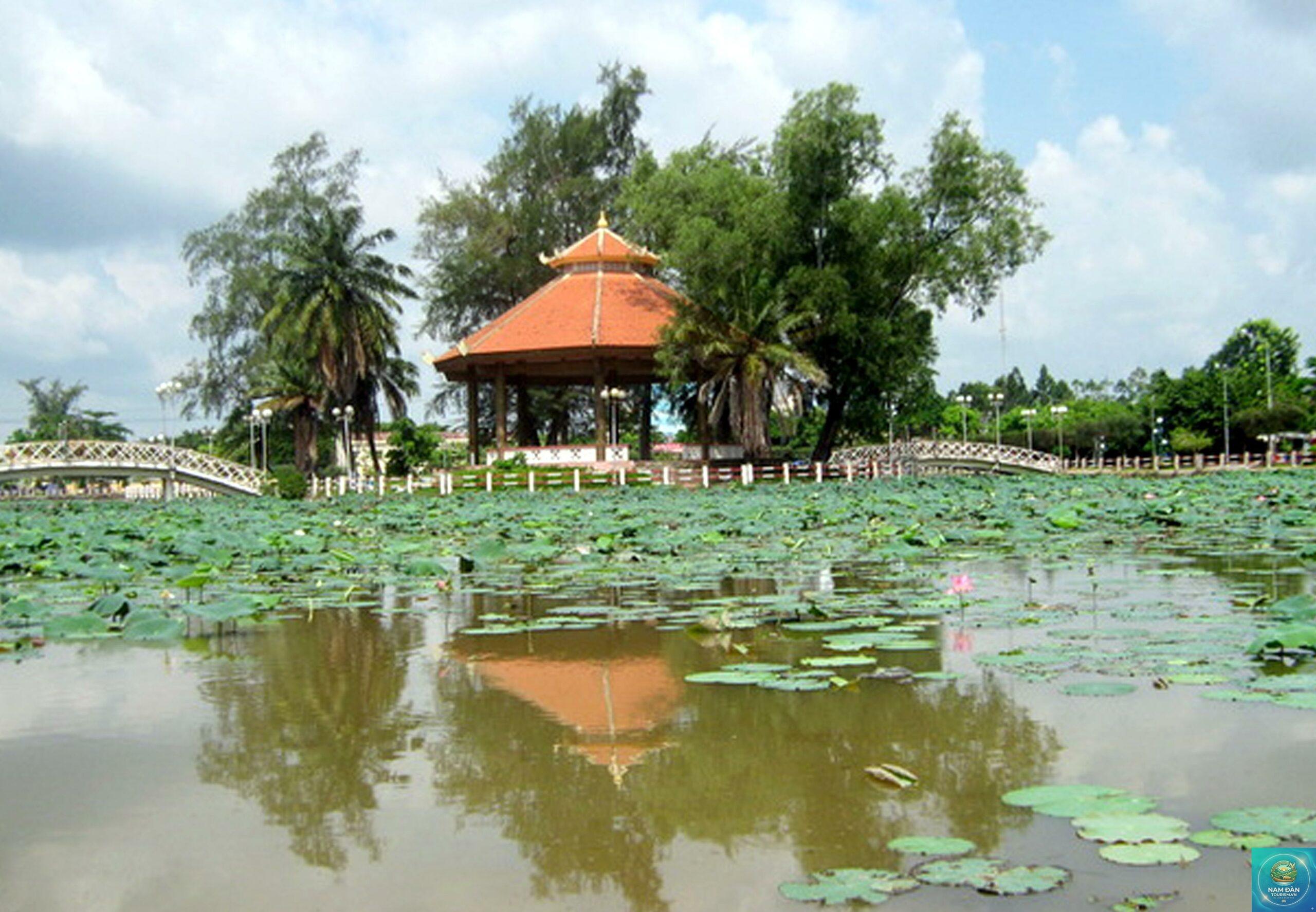 hồ sen vị thanh - Hình 1