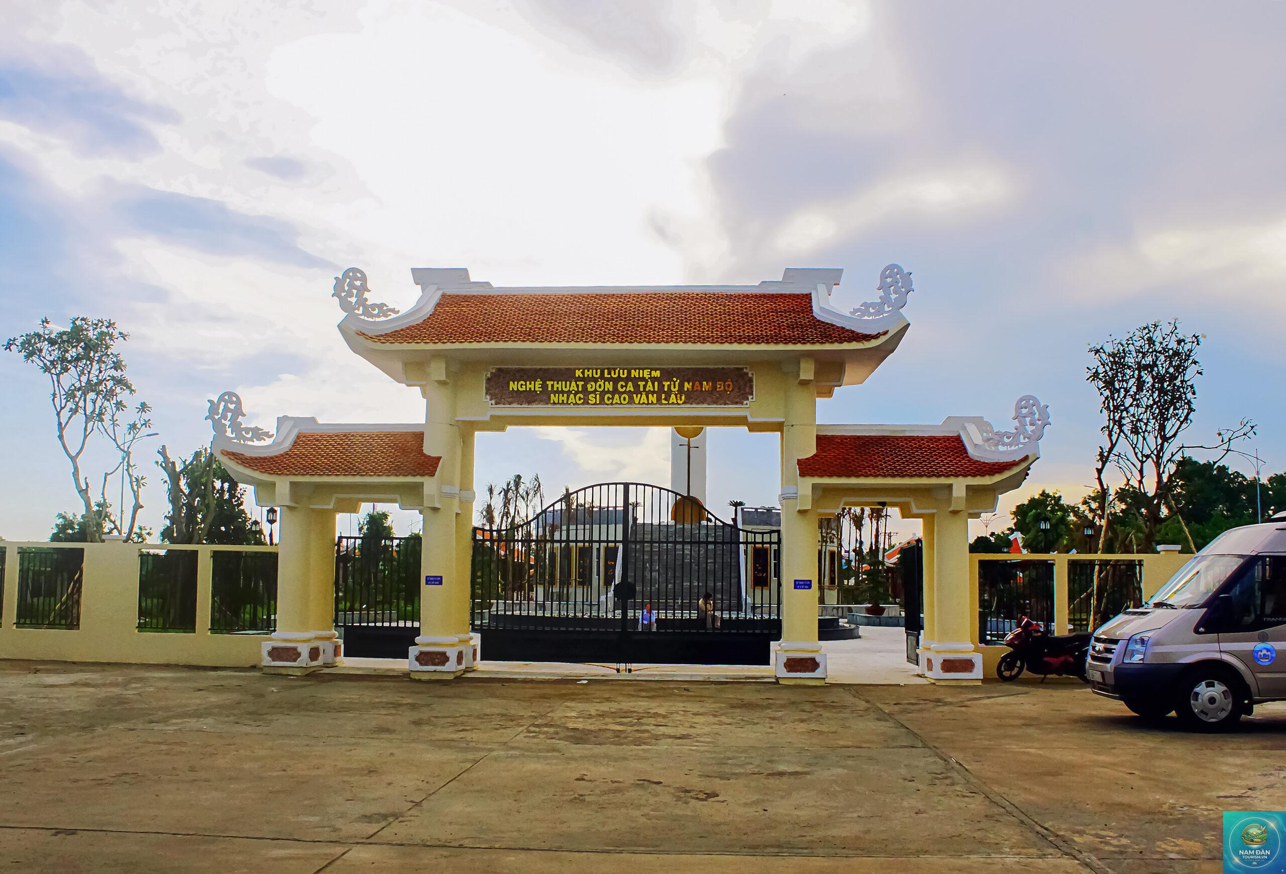 khu lưu niệm nghệ thuật đờn ca tài tử nam bộ - Hình 1