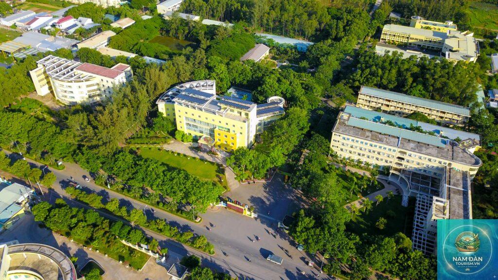 khuôn viên đại học trà vinh