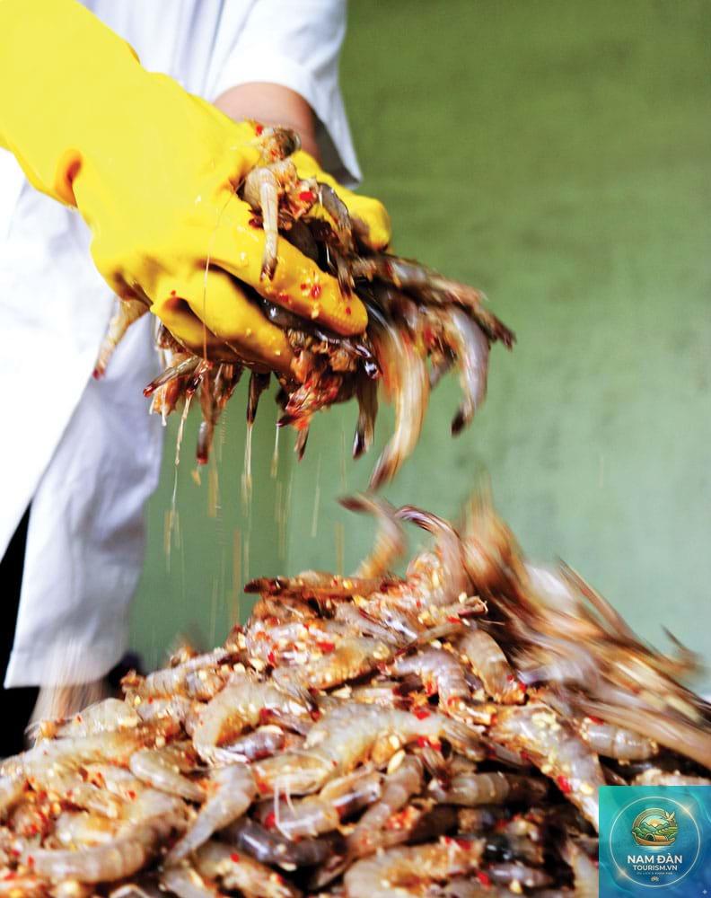 làng nghề làm mắm tôm chà - Hình 4