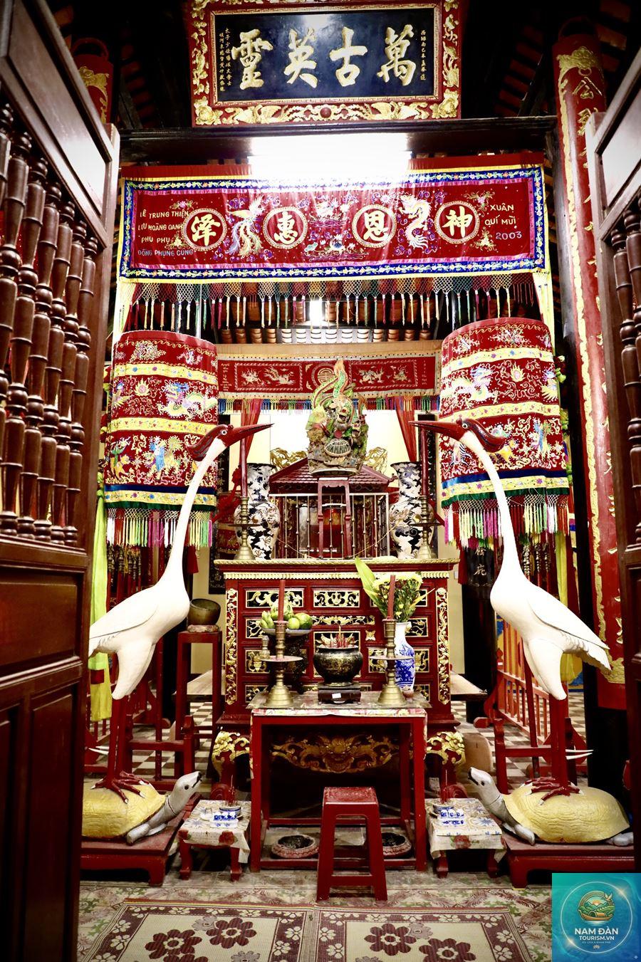 miếu công thần bến tre - Hình 3