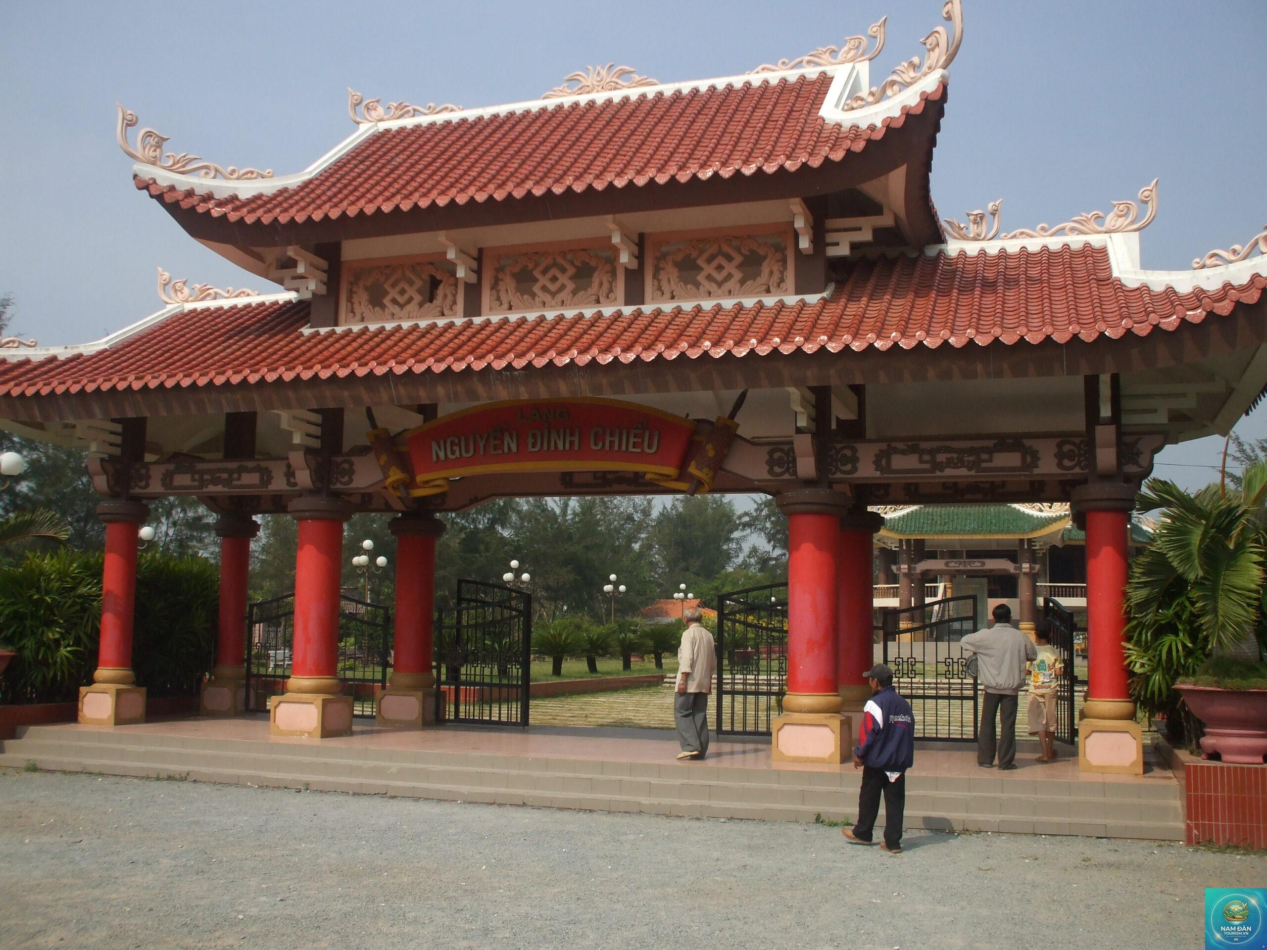 mộ nguyễn đình chiểu - Hình 4