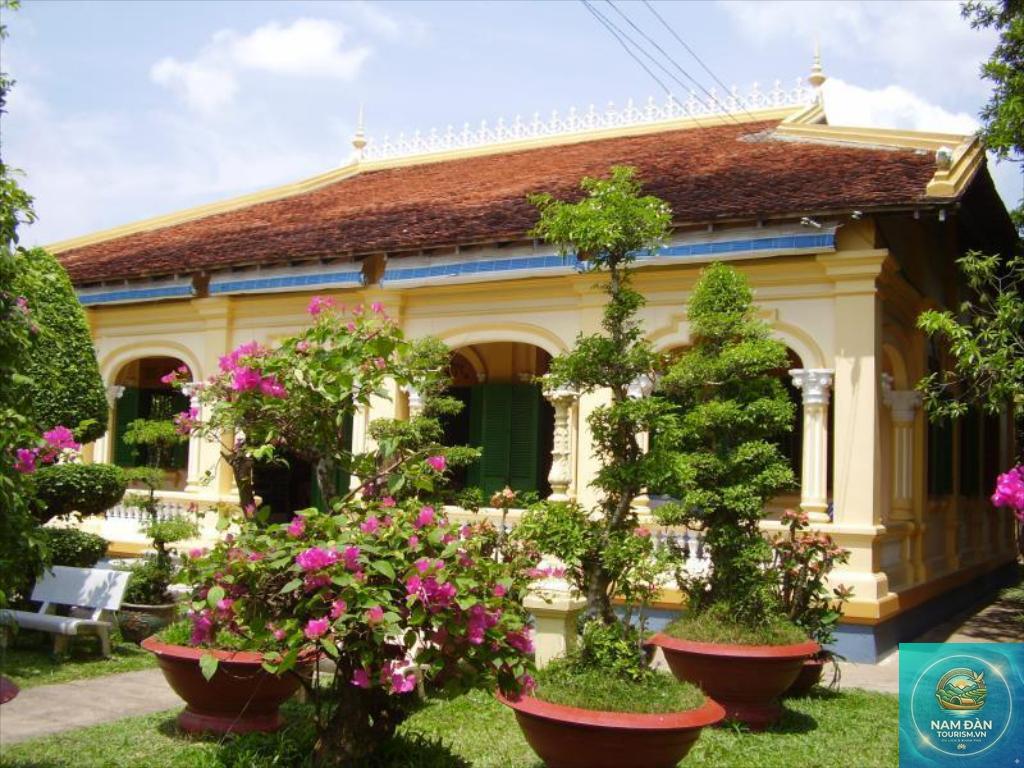 nhà cổ ba đức - Hình 1