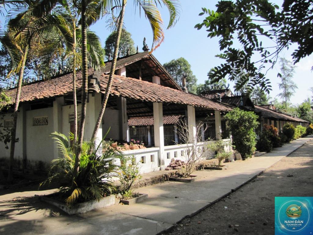 nhà cổ giồng trôm